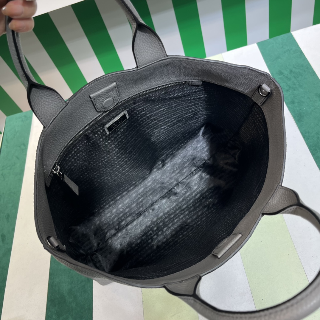 Handbags Prada 2VG109 size:35*14*39 cm - vstockx