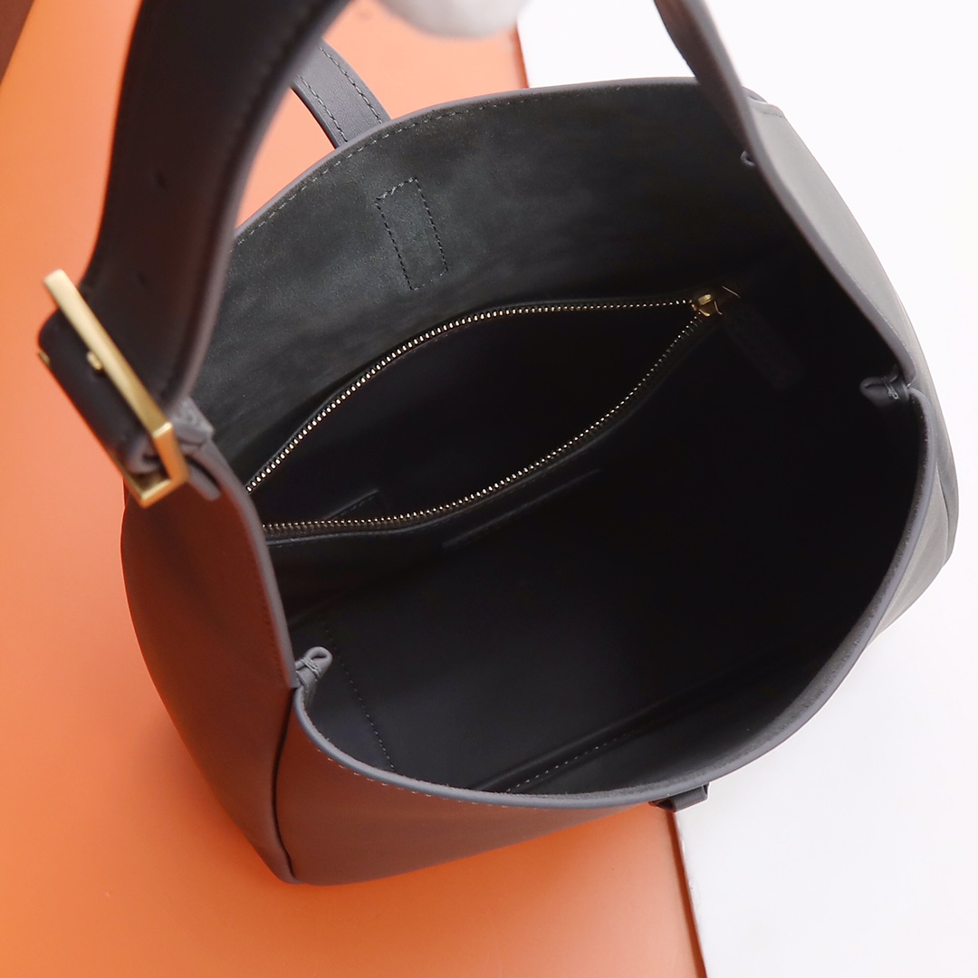 Handbags SAINT LAURENT 657230 size 24  24  10 cm - vstockx