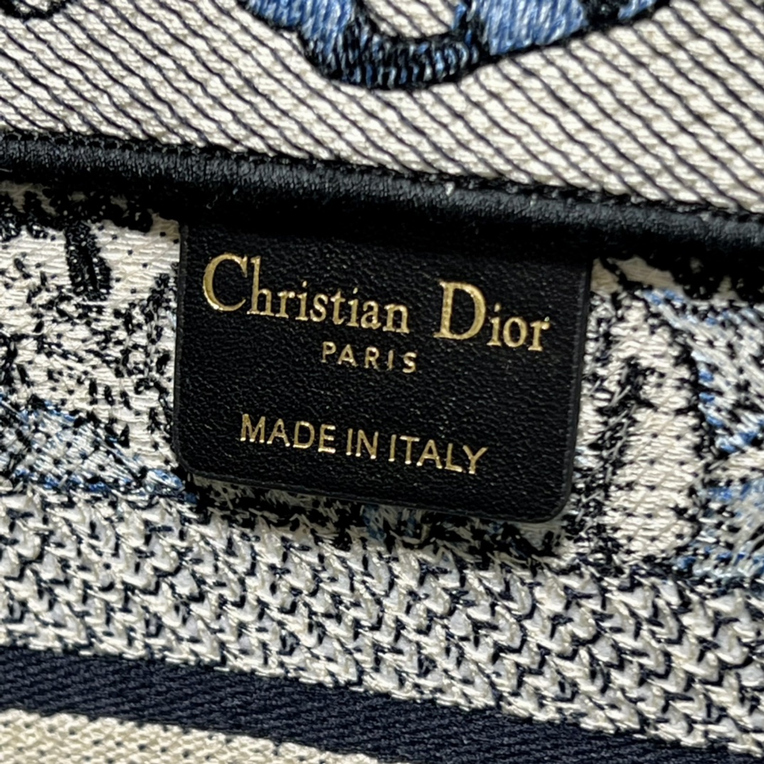 Handbag Dior 1265 size 26.5  21  14 cm - vstockx