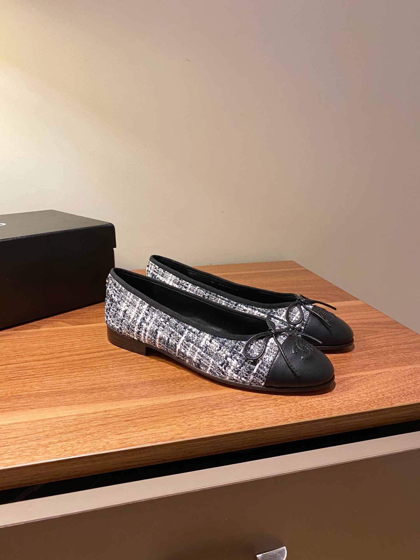 Chanel Ballerinas Fabric & Grosgrain 21 - vstockx