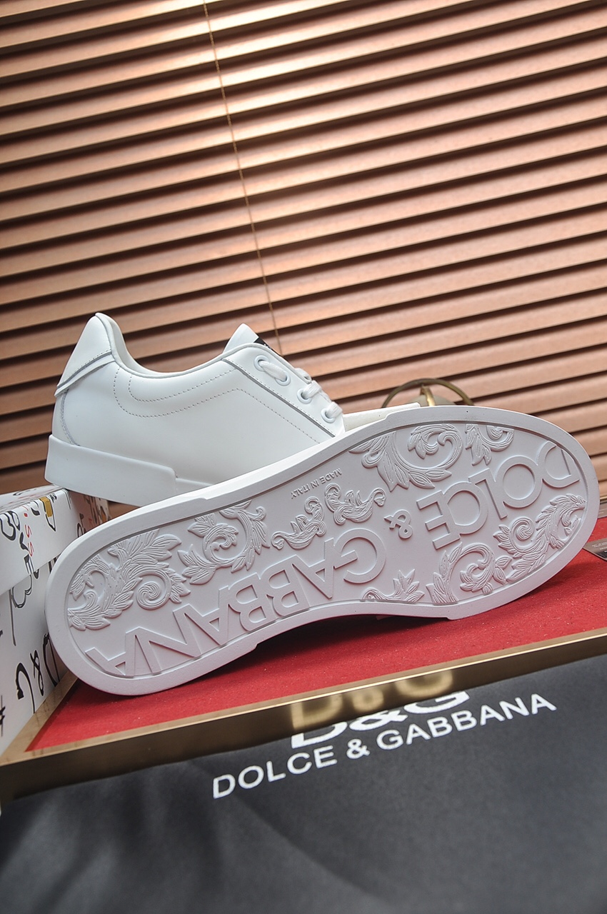 Dolce & Gabbana Low Tops Sneakers 11 - vstockx