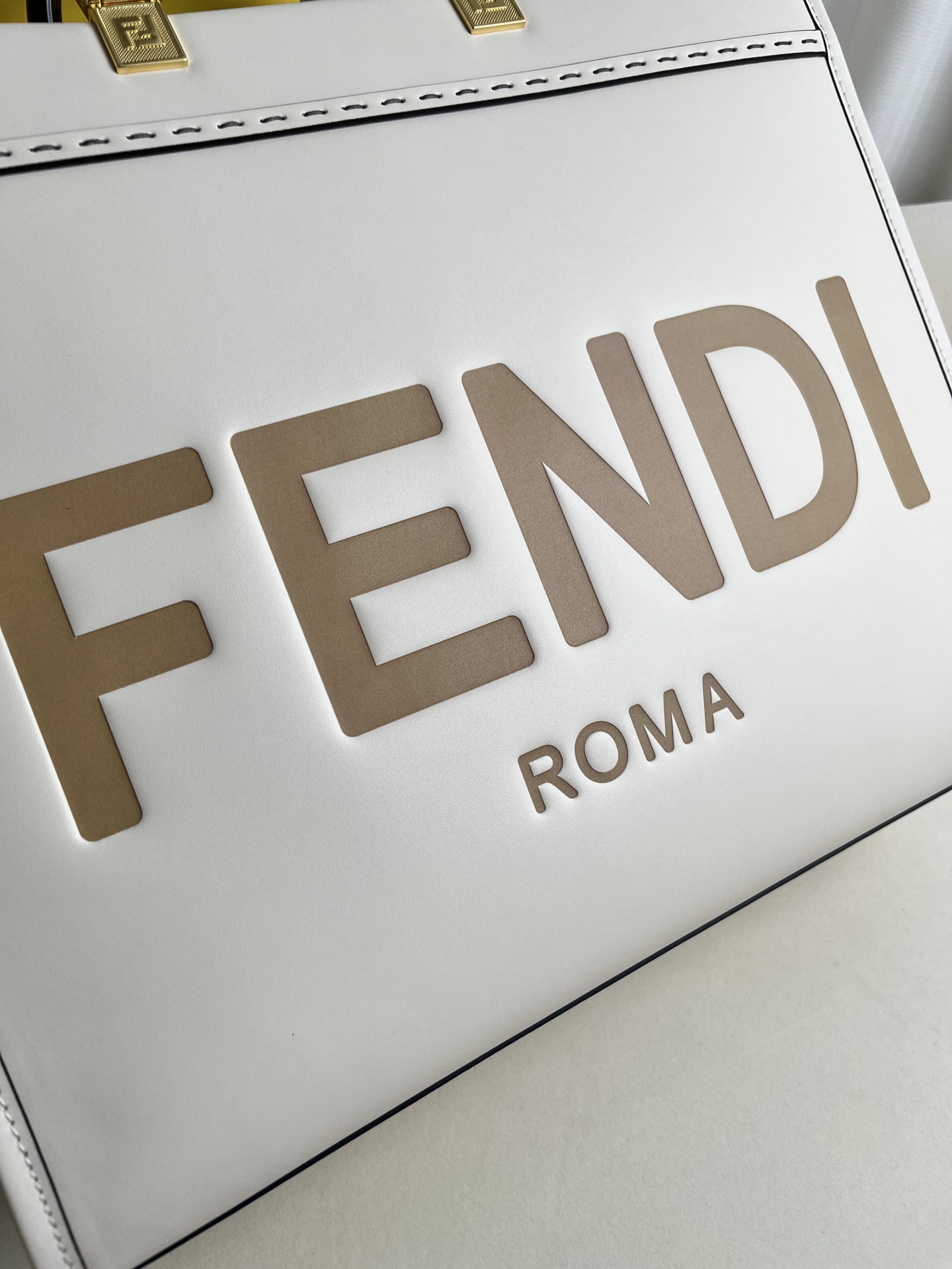handbags FENDI 877 size:17*35*31 - vstockx