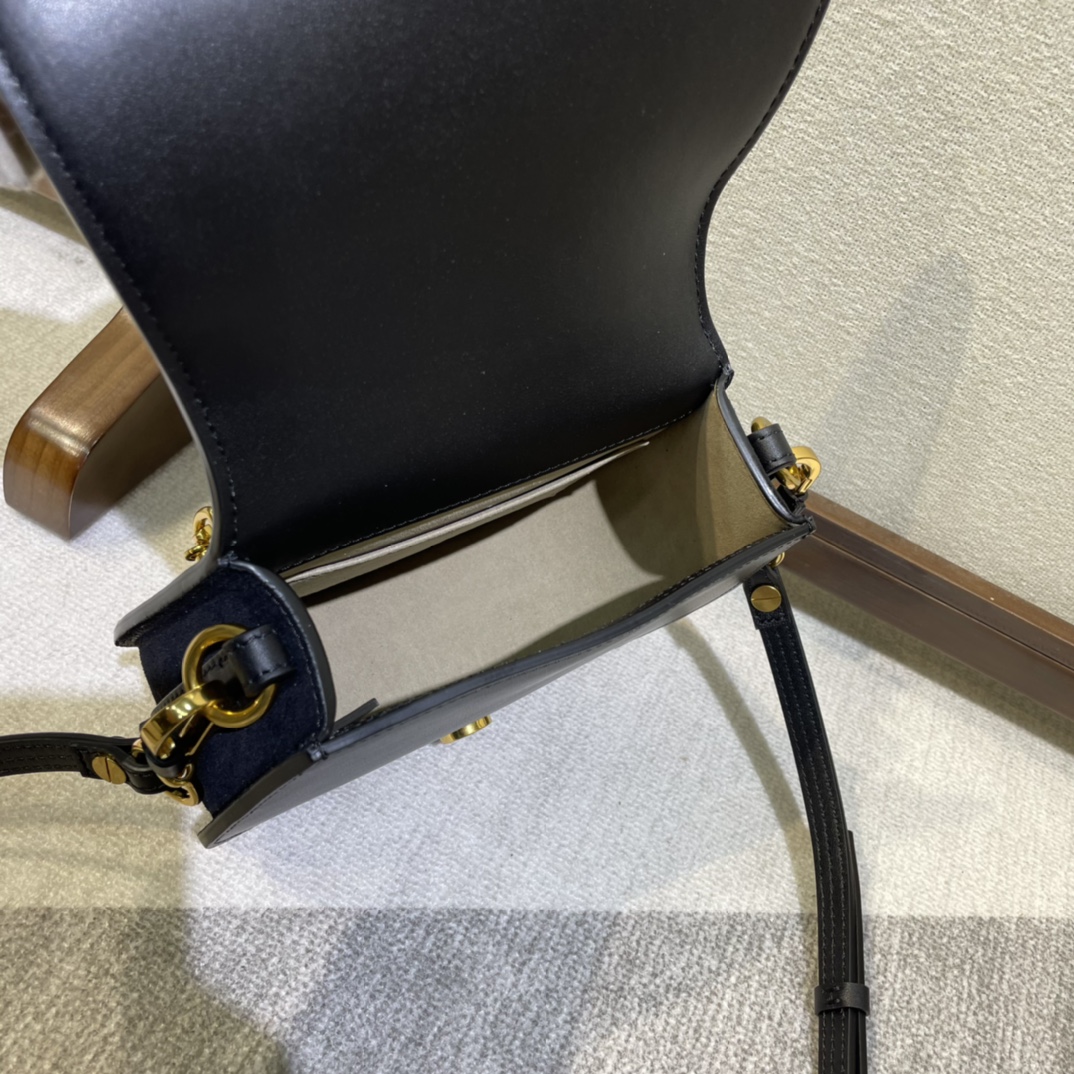 Handbags Chloe Nile 6011 size:18.5*6.5*15 cm - vstockx