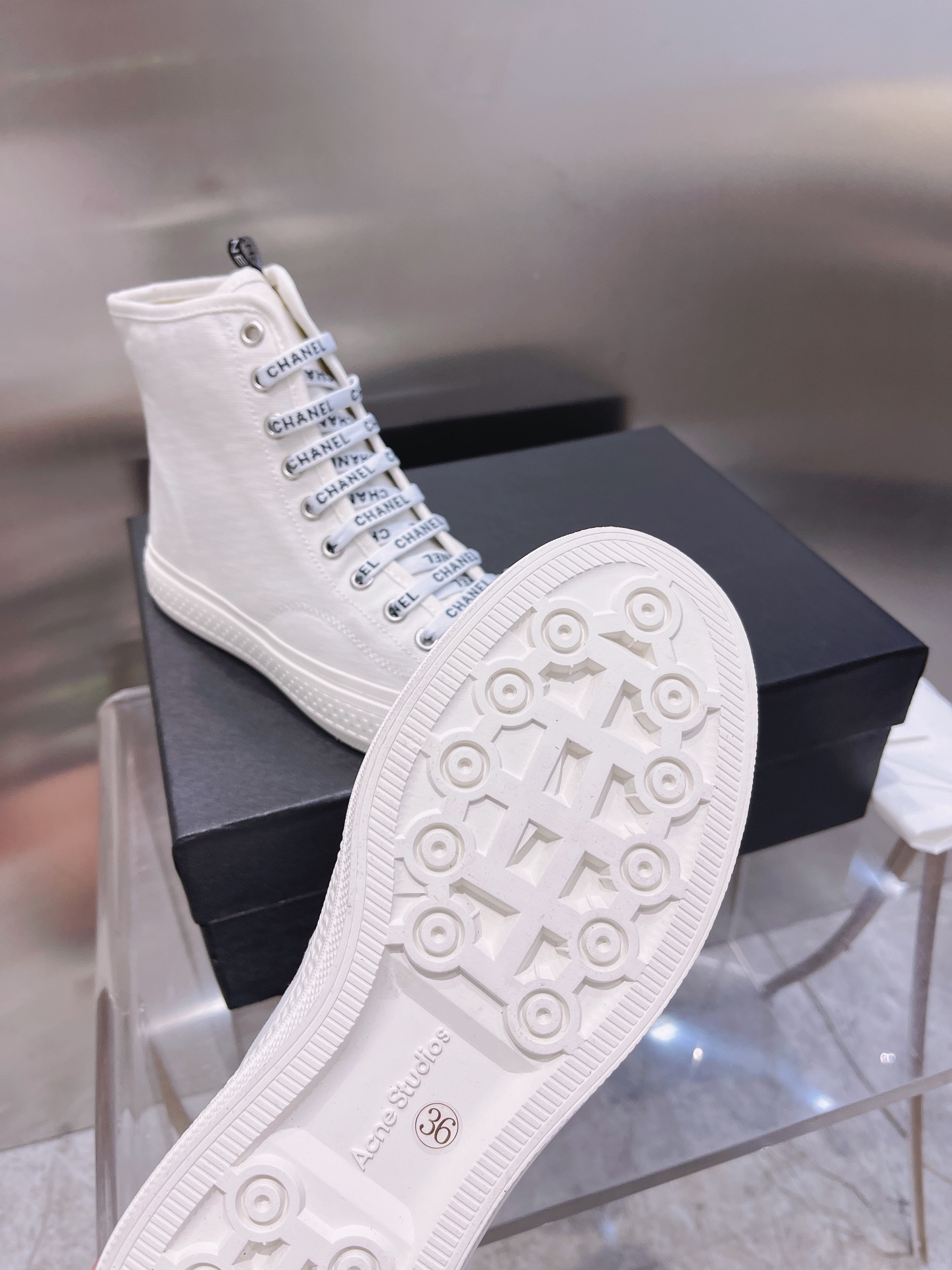 Chanel Flat canvas Sneaker 6 - vstockx