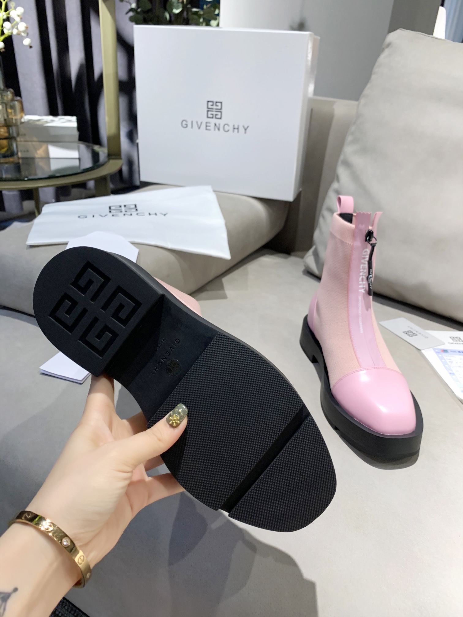 Givenchy Boots 17 - vstockx