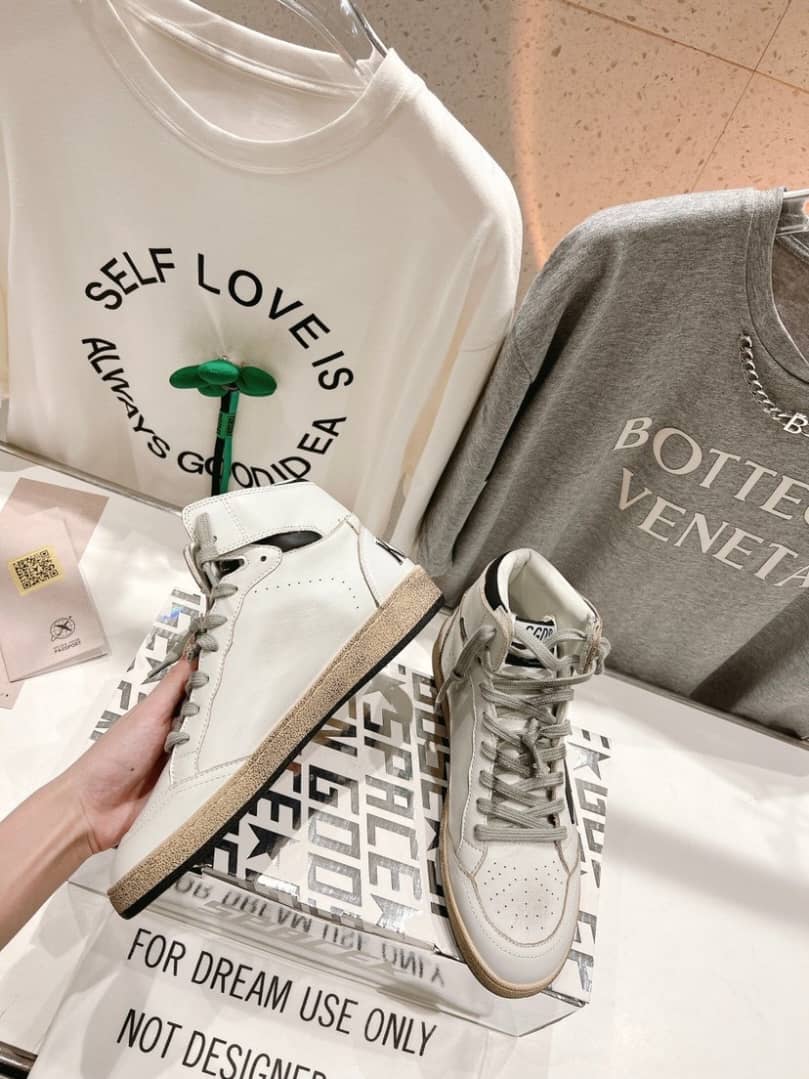 Golden Goose Sky-Star Leather White Black - vstockx