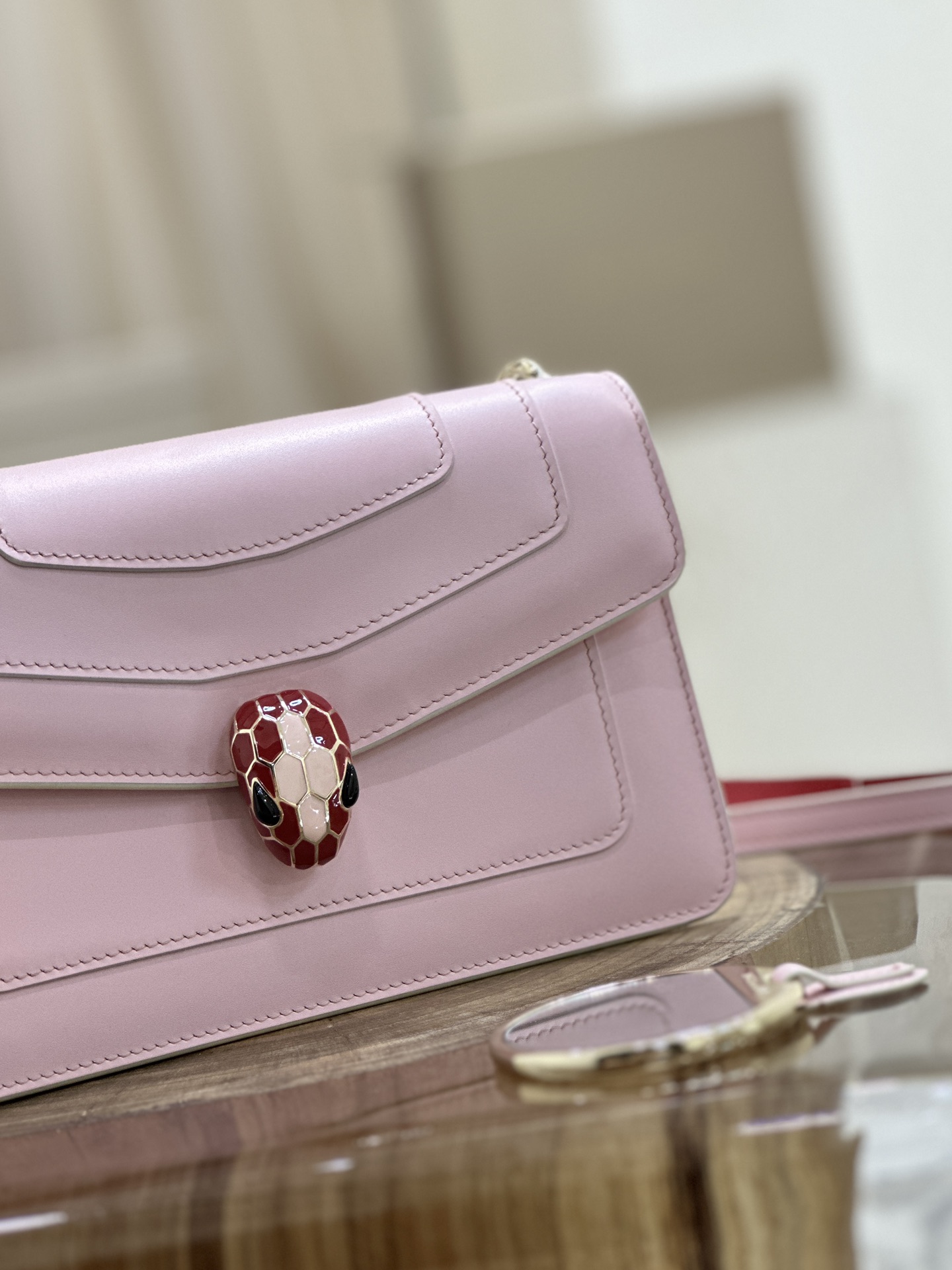 Handbags Bvlgari 38102 size:22*13*5.5 cm - vstockx