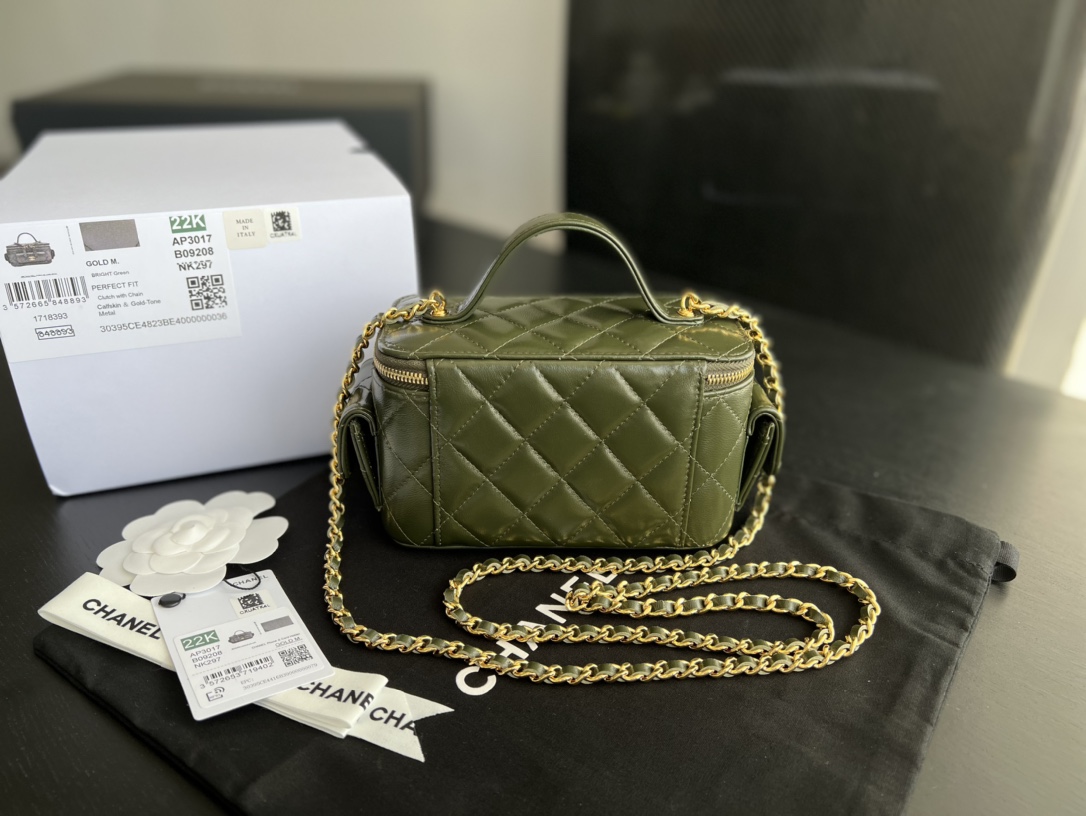 Handbag Chanel AP3017 size 17cm10cmx8 cm - vstockx