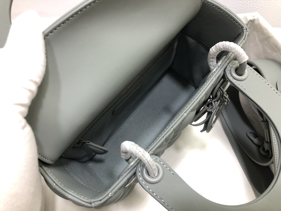 Handbag Dior M0538 size 20*16.5*8 cm - vstockx