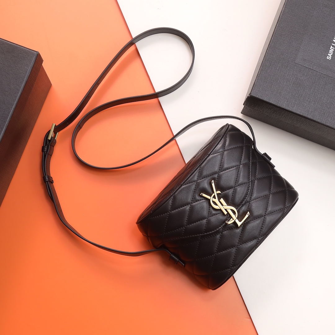 Handbags SAINT LAURENT 710080 size 19 X 15 X 8 cm - vstockx