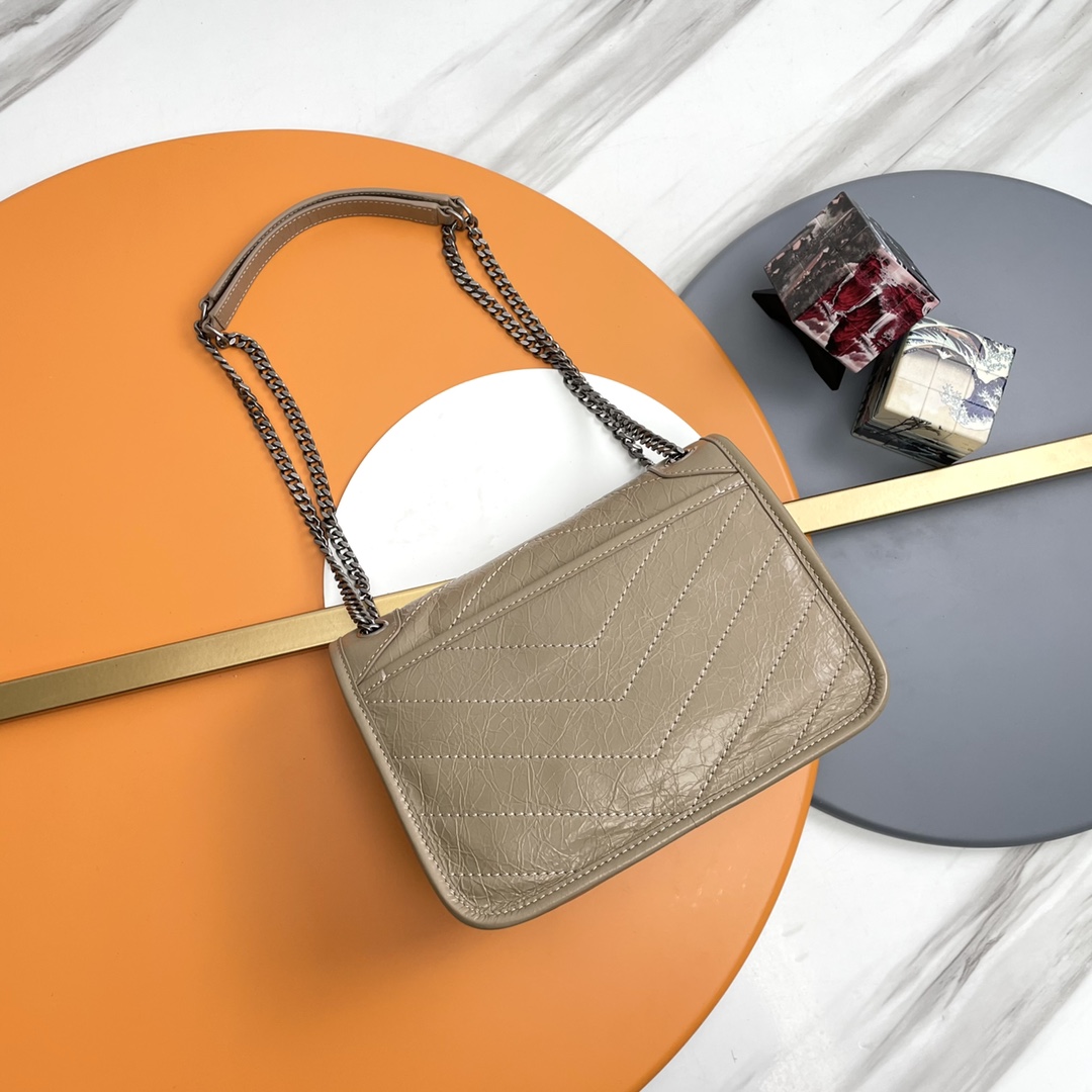 Handbags SAINT LAURENT 533037 size 22-16-7 cm - vstockx