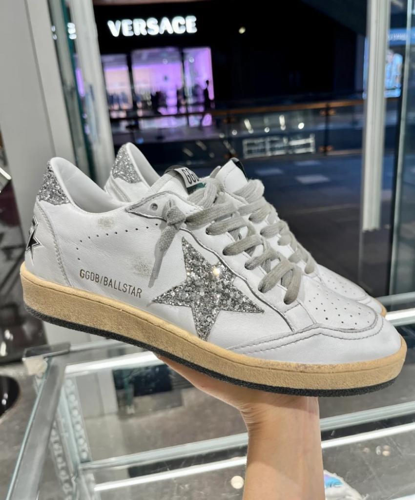 Golden Goose Superstar distressed-finish sneakers 35 - vstockx