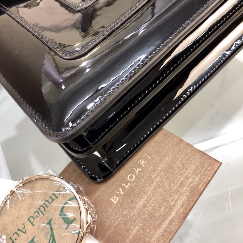 Handbags Bvlgari 35362 size:28*19.5*7.5 cm - vstockx