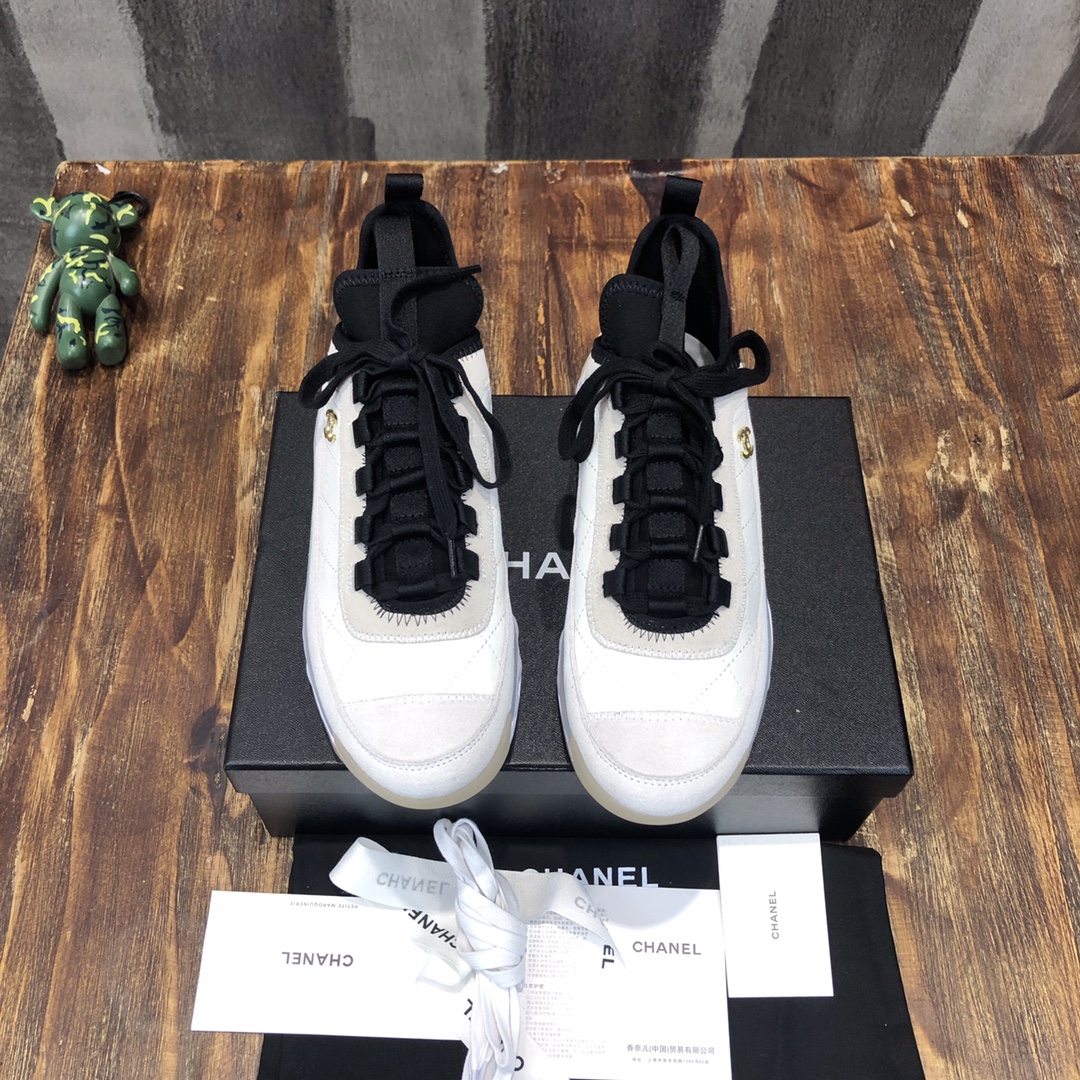 Chanel Fabric & Suede Calfskin Low Top Sneaker 12 - vstockx