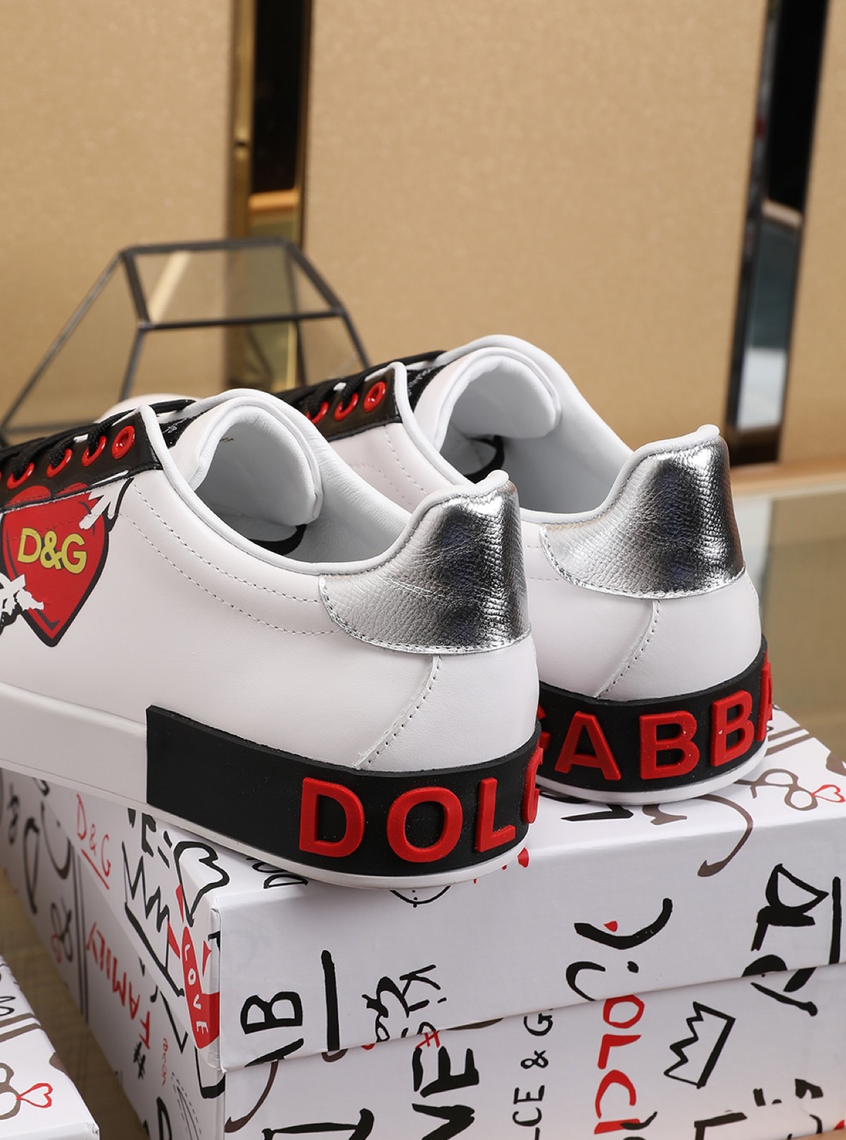 Dolce & Gabbana Low Tops Sneakers 72 - vstockx