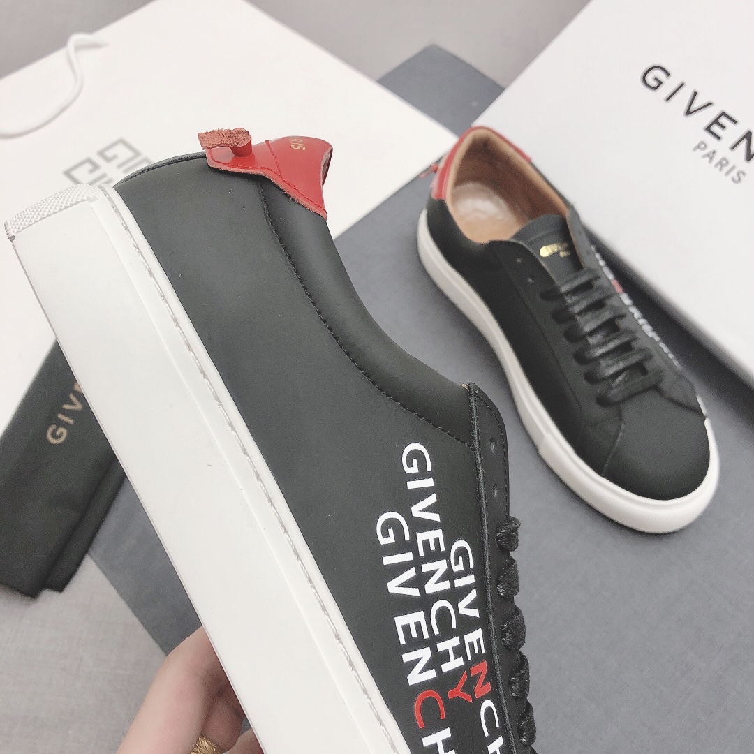 Givenchy Urban Street Logo-print Leather Sneakers 45 - vstockx