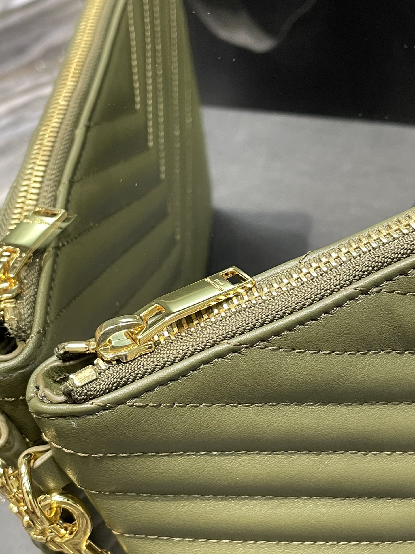 Handbags SAINT LAURENT 413444 size 30  21.5  2 cm - vstockx