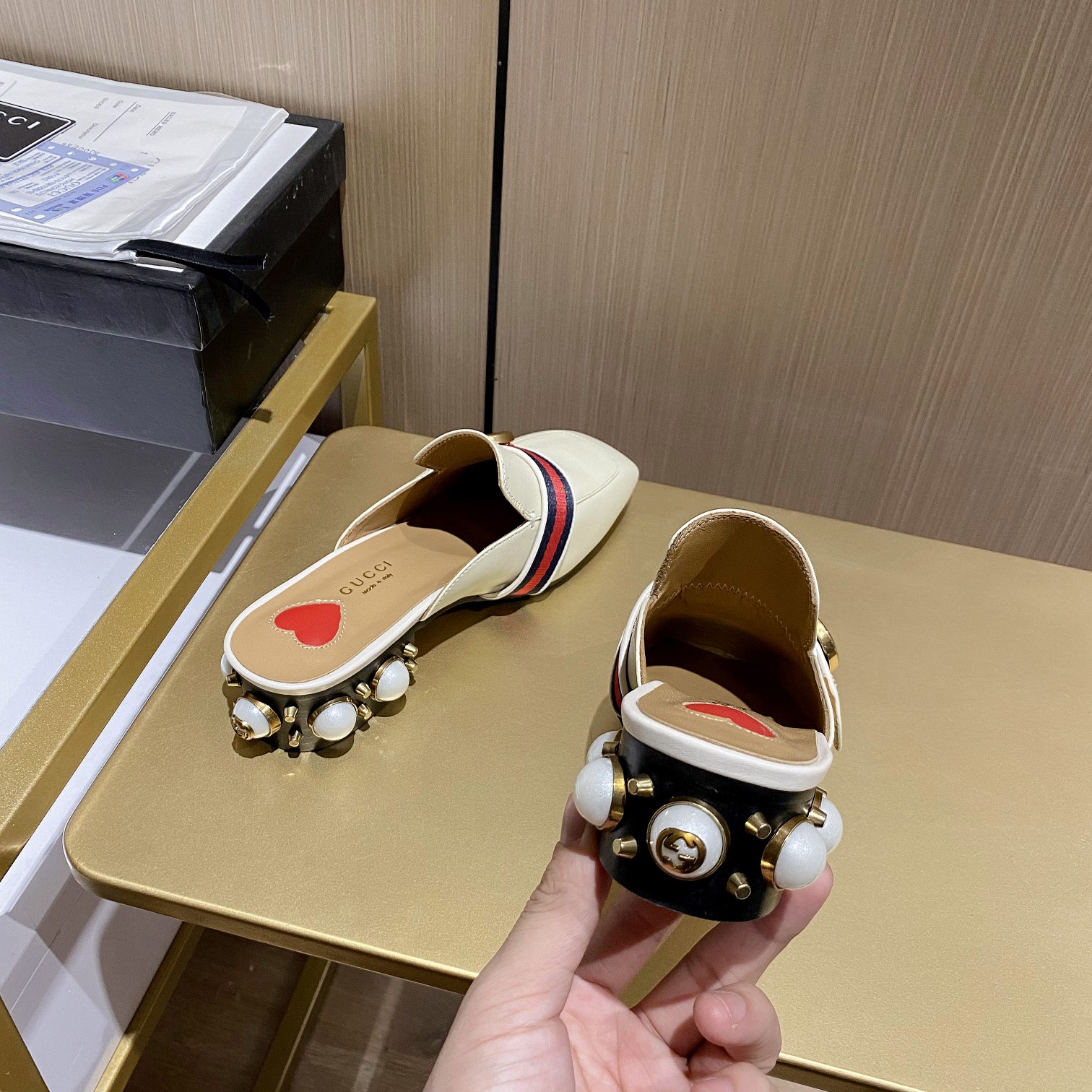 Gucci Leather mid-heel loafer Women 12 - vstockx