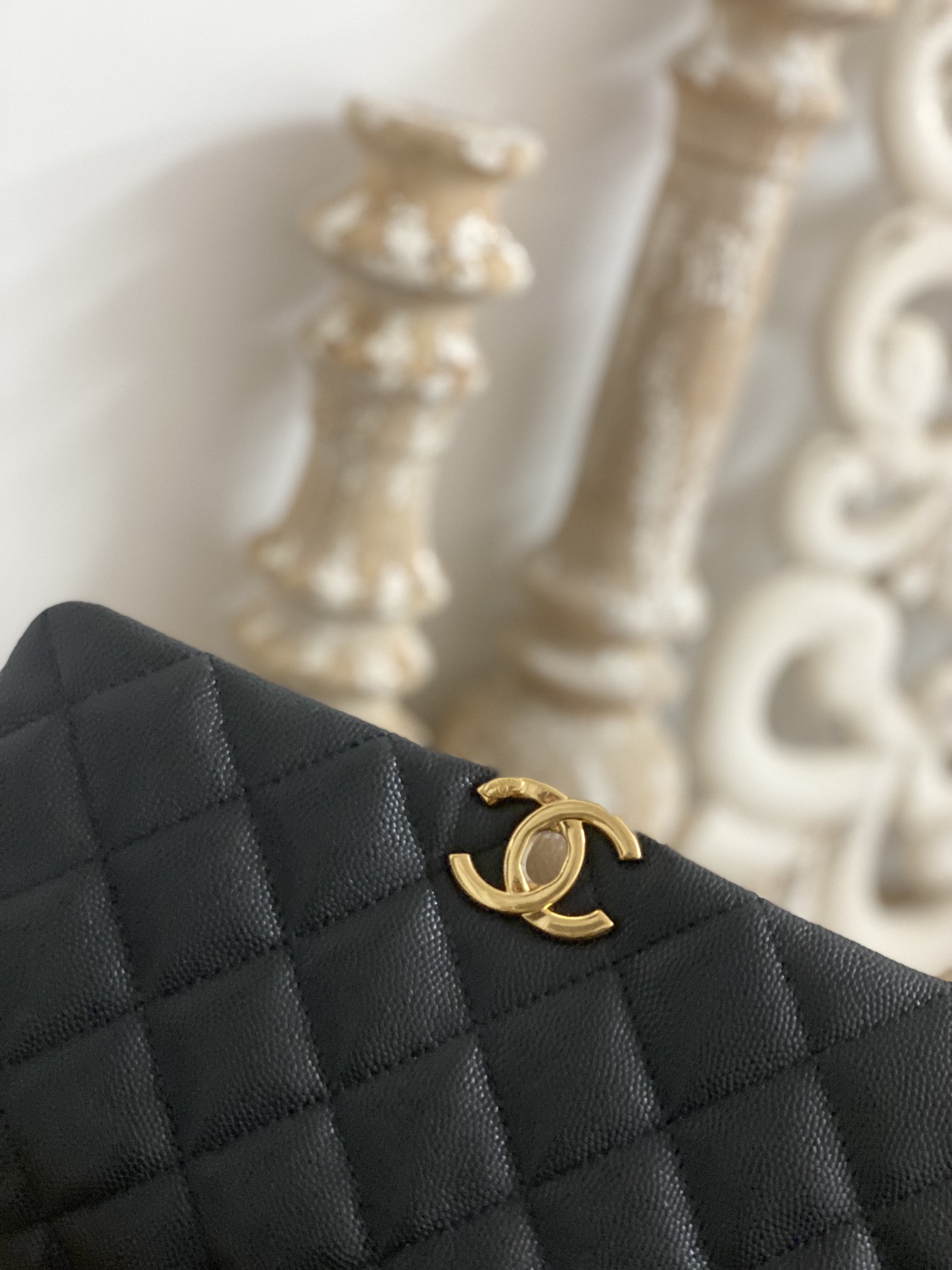 Handbag Chanel 3663 size 16*23*11.5 cm - vstockx