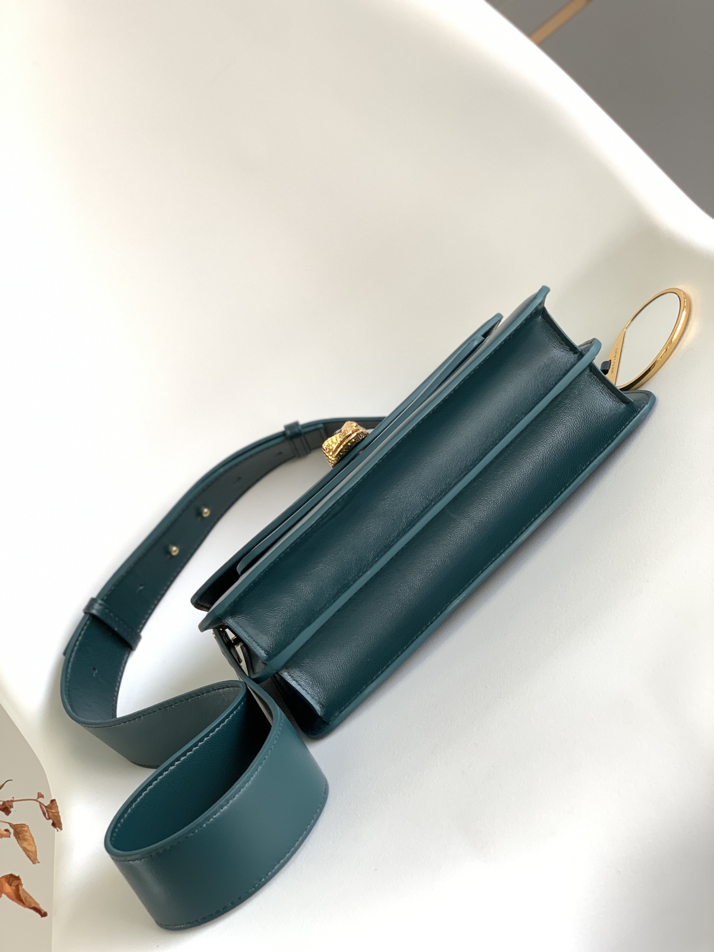 Handbags Bvlgari Serpenti Forever size:25*17*8 cm - vstockx