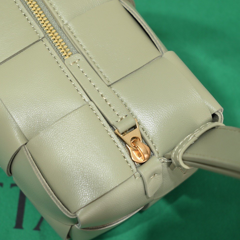 handbags Bottega Veneta 9305 size:23.5*10*10cm - vstockx