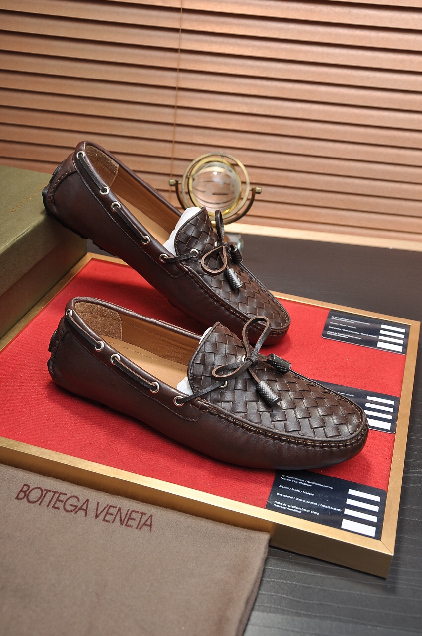 Bottega Veneta Intrecciato Leather Loafers 8 - vstockx