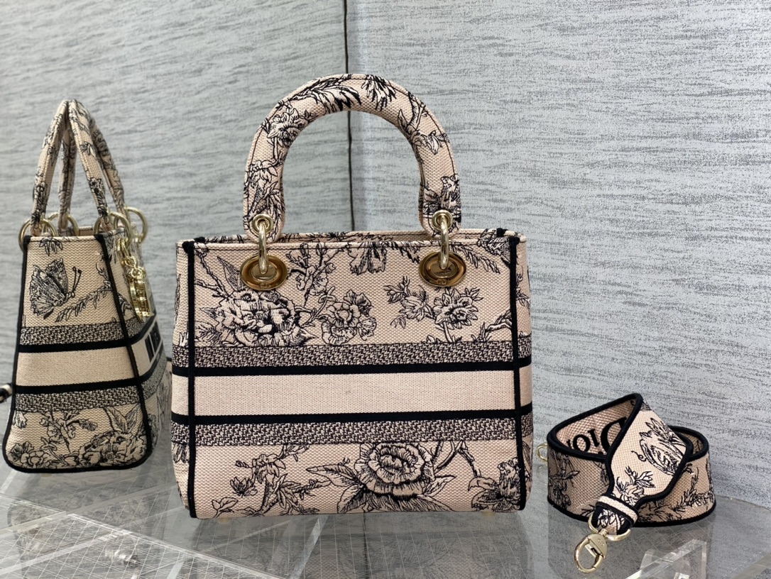 Handbag Dior size 24*11*20 cm - vstockx