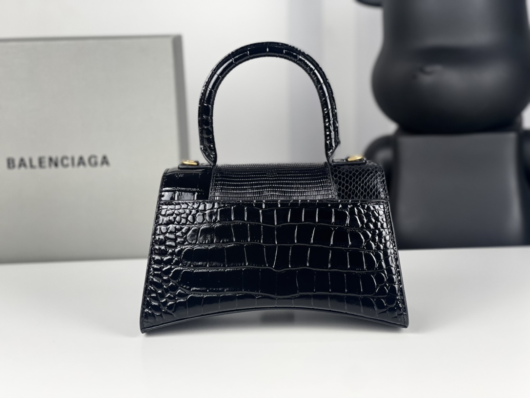 Handbags Balenciaga  127 size:23x10x24 cm - vstockx