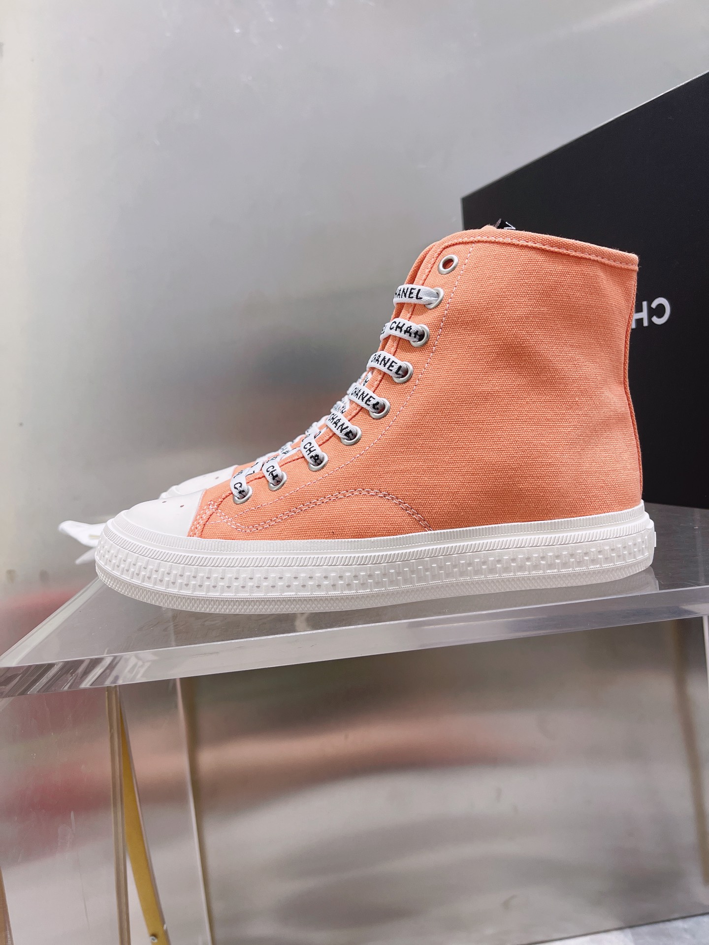 Chanel Flat canvas Sneaker 7 - vstockx