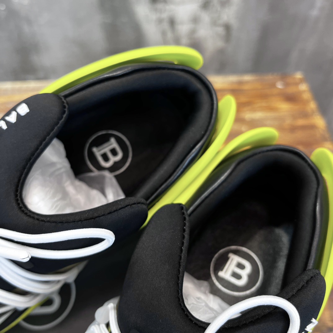 Balmain Unicorn Low-Top Black Yellow - vstockx