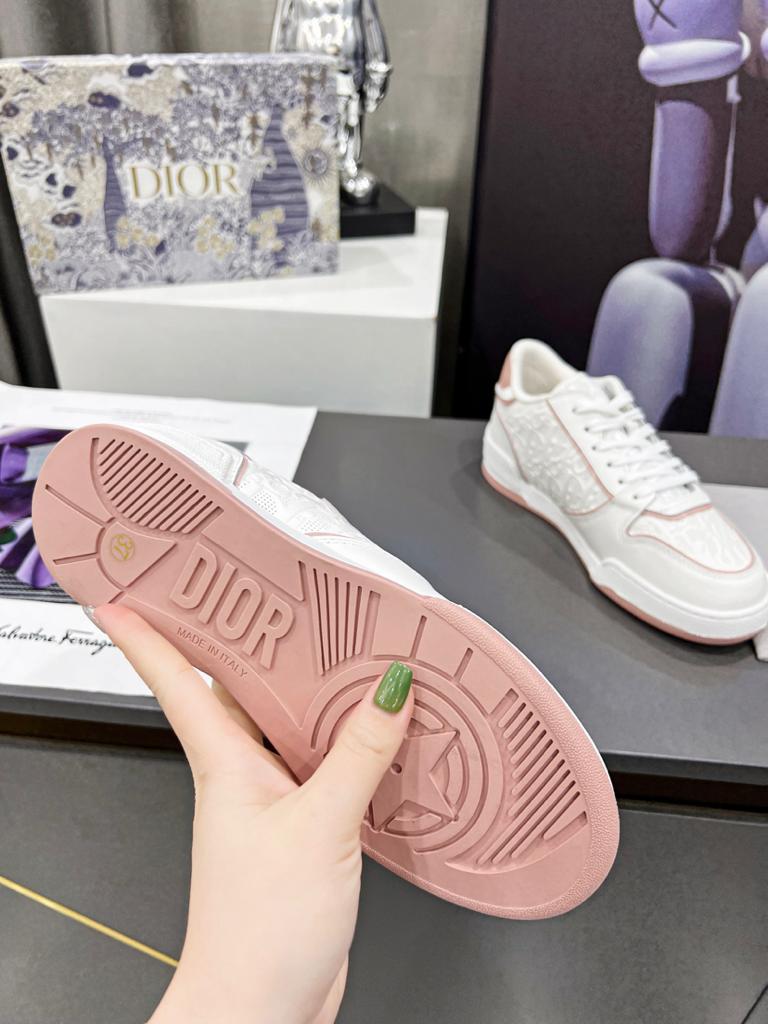 Dior One White and Nude Dior Oblique Perforated Calfskin (Women's) - vstockx