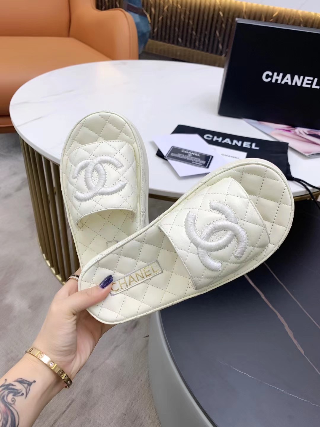 Chanel Slides 10 - vstockx