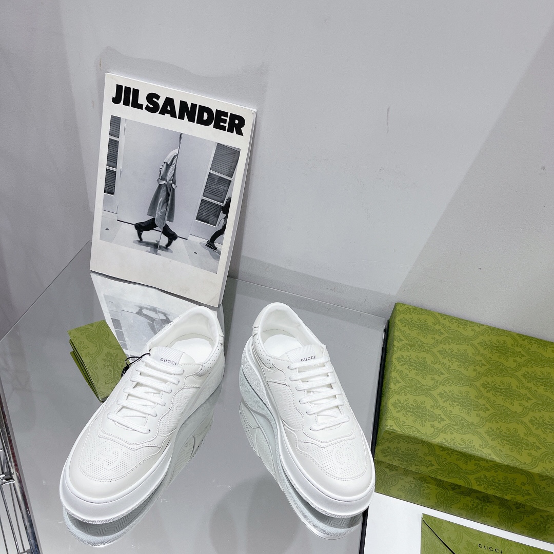 Gucci Women's GG sneaker 2 - vstockx