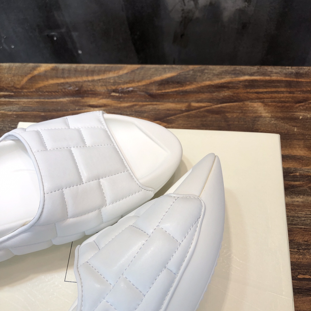 Balmain Quilted leather B-IT mules 13 - vstockx
