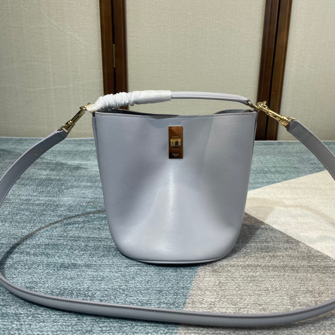 Handbags CELIN TEEN BUCKET 16 197573 size:16 X 18 X 16 cm - vstockx