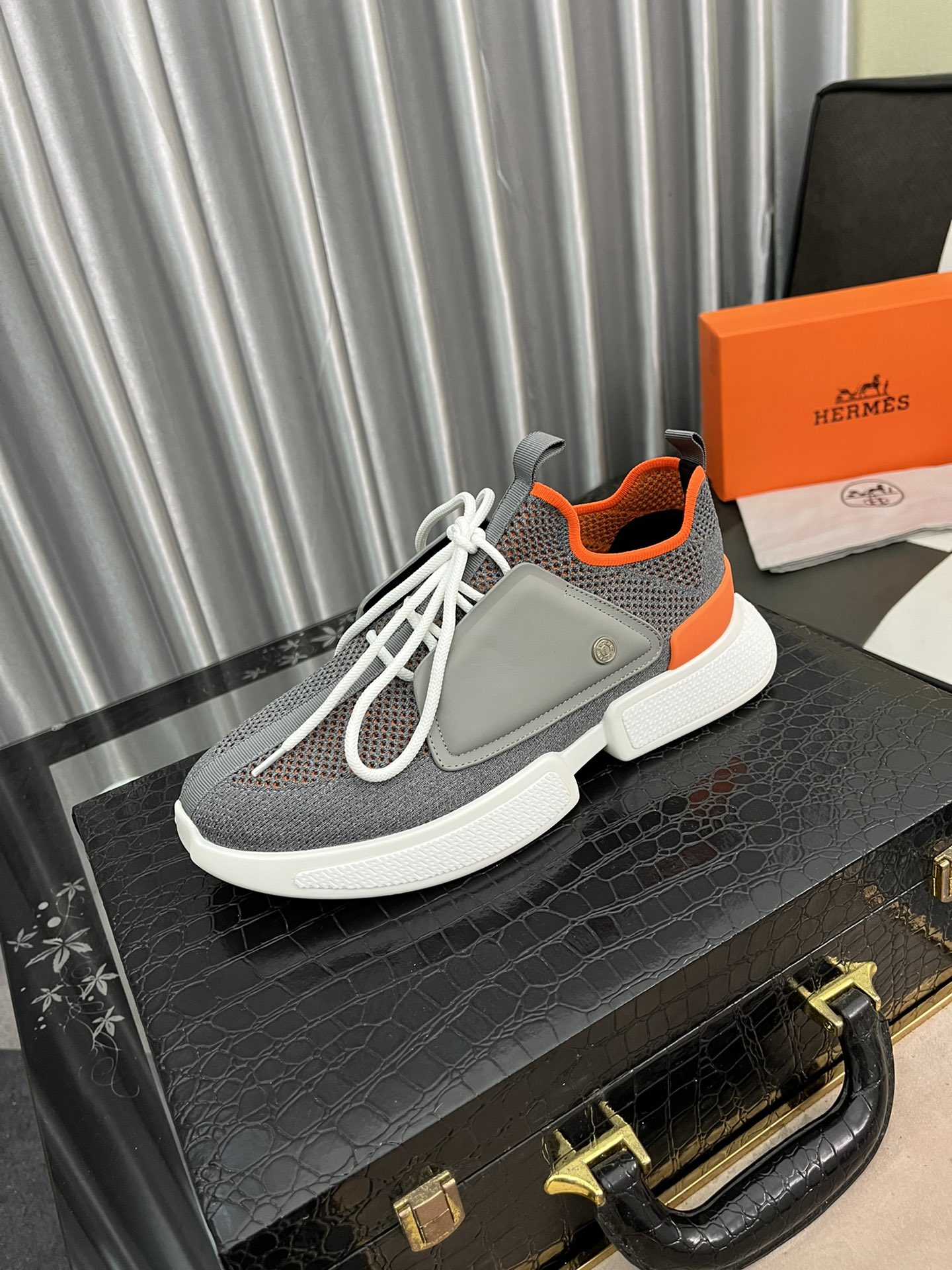 Hermes Expert sneaker 1 - vstockx