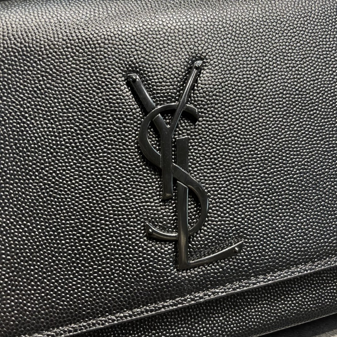 Handbags SAINT LAURENT 364021 size 24x14.5x5 cm - vstockx