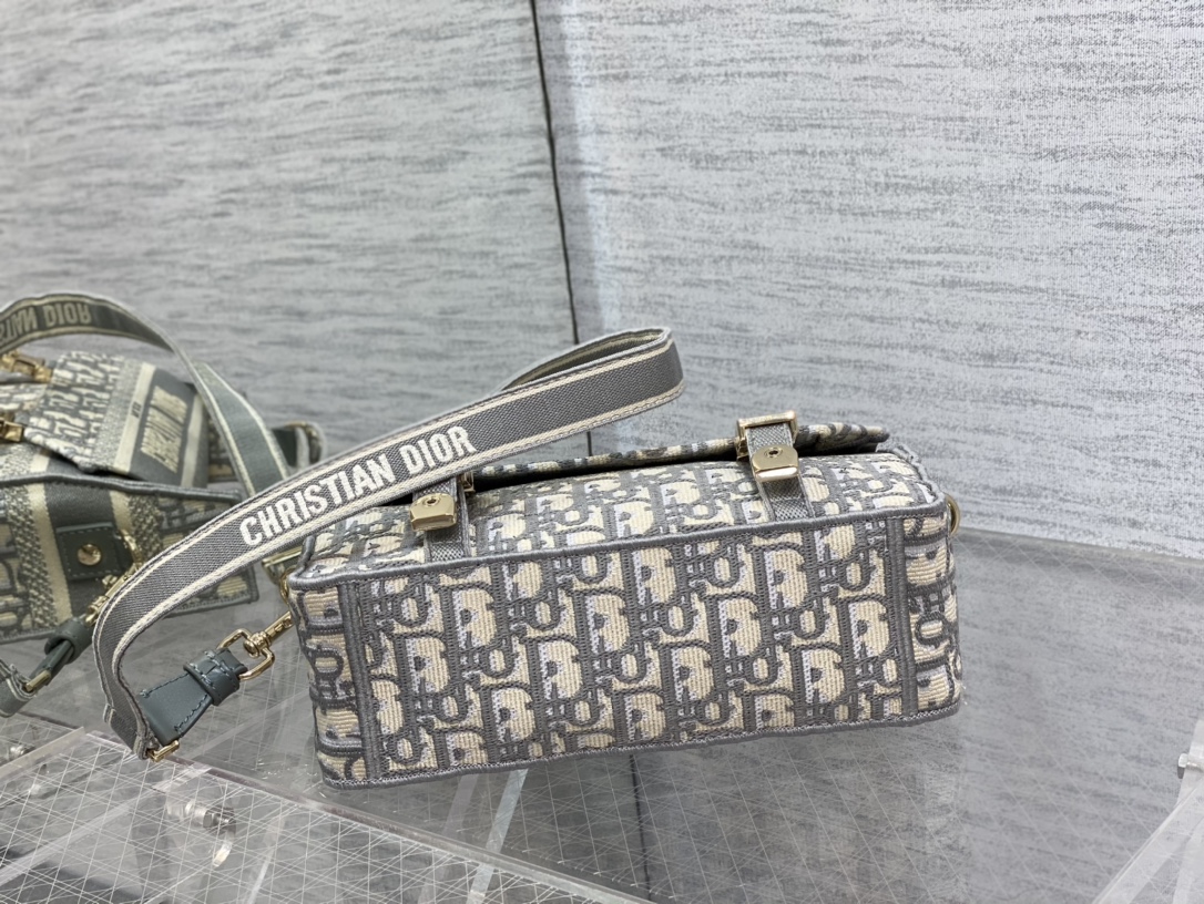 Handbag Dior size 23*15*8 cm - vstockx