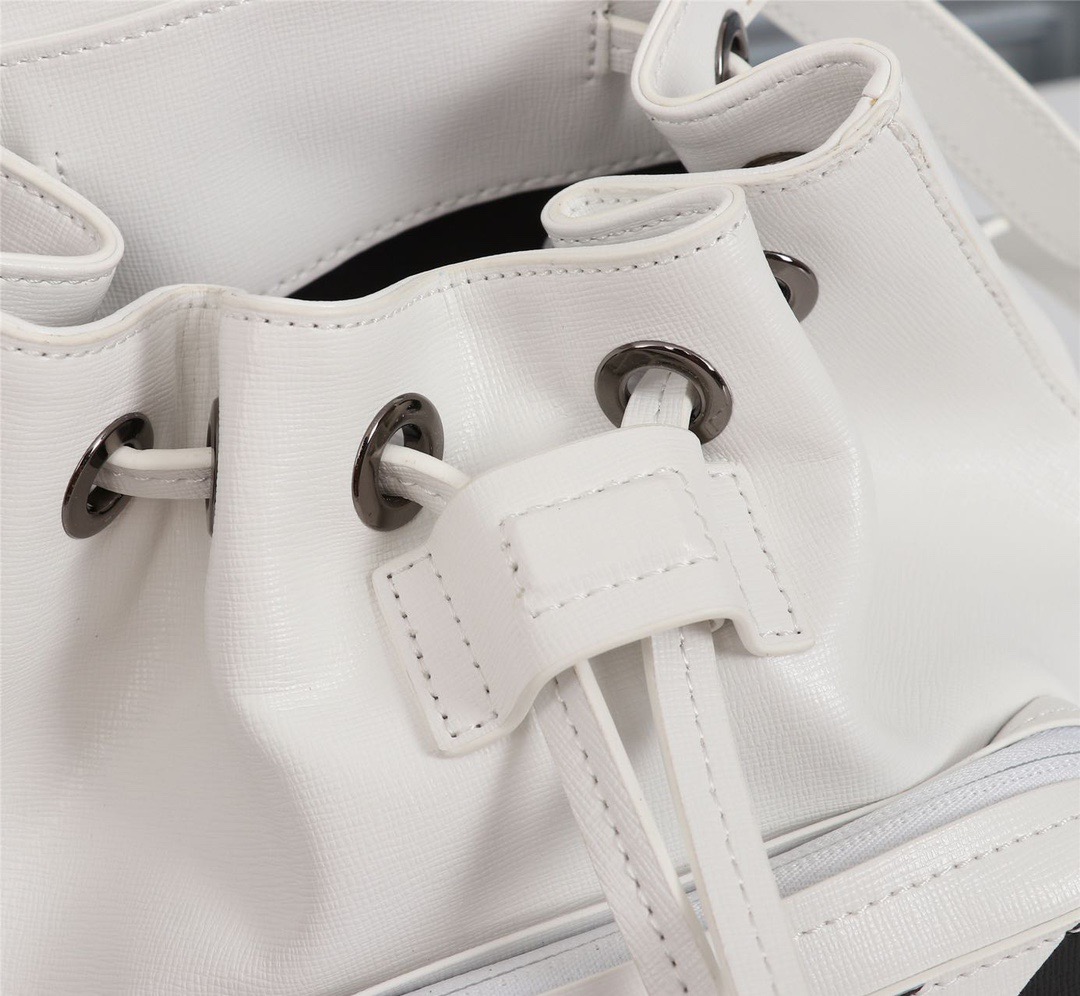 handbags OFF-White 574  5663870  size:19*24*13cm - vstockx