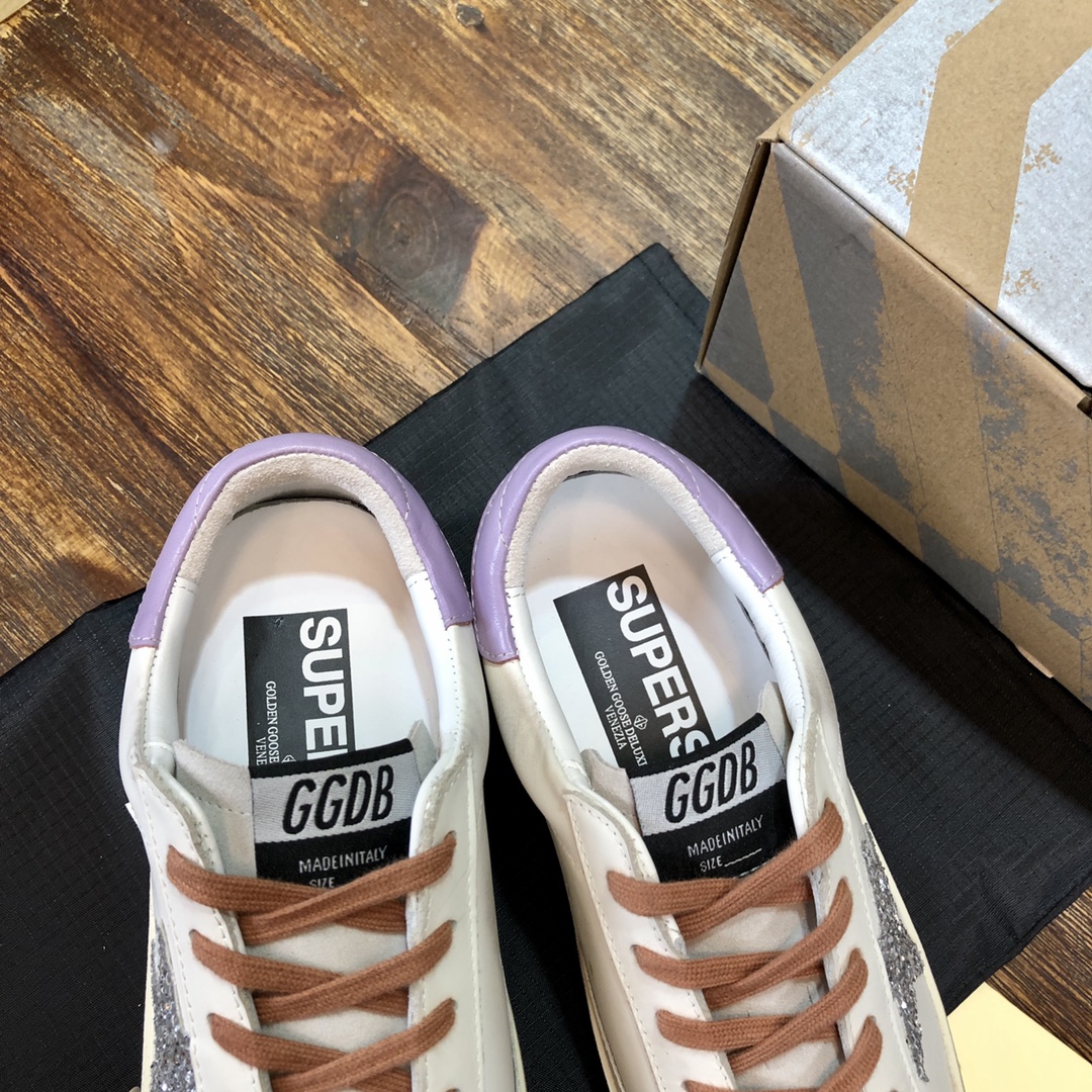 Golden Goose Superstar distressed-finish sneakers 12 - vstockx