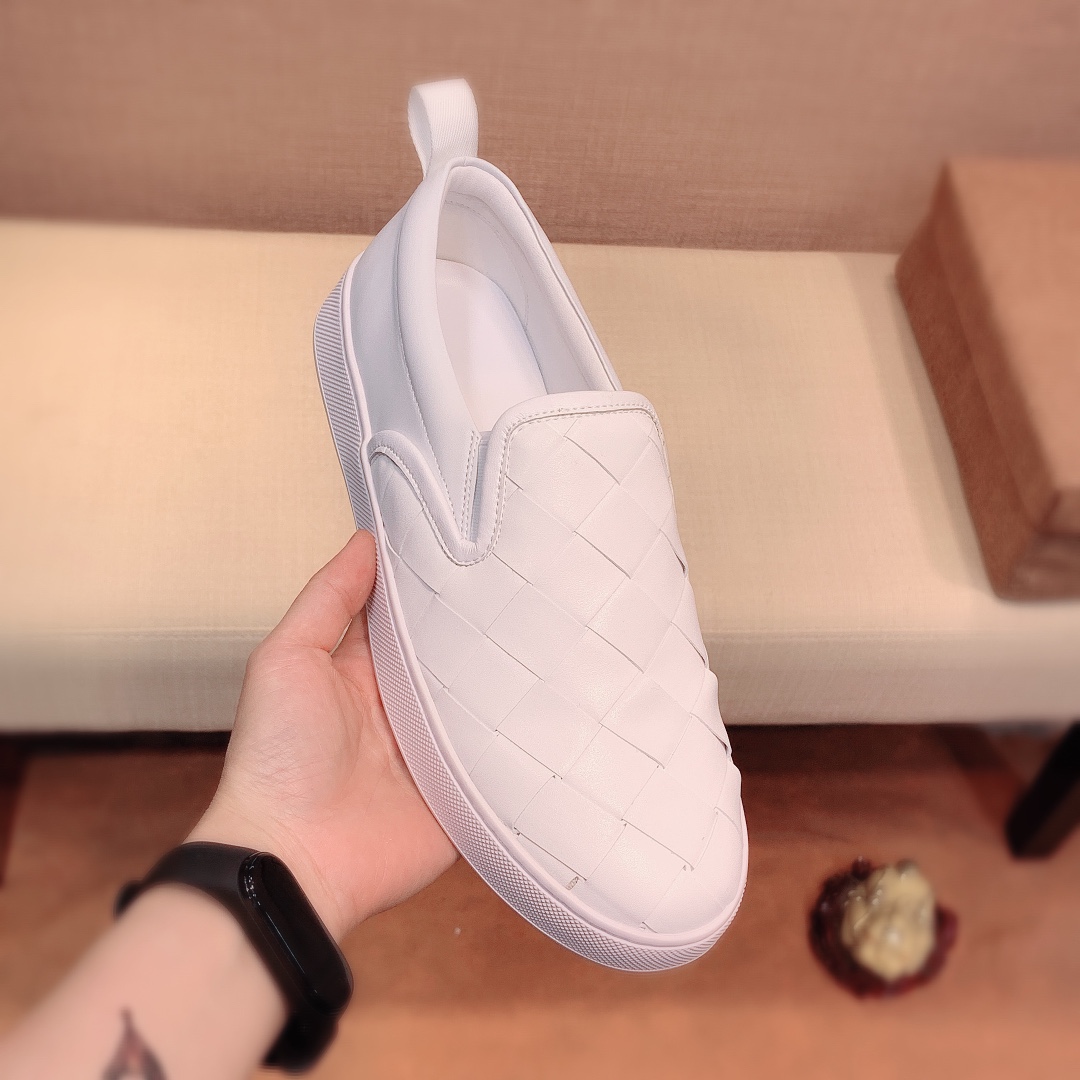 Bottega Veneta Intrecciato Leather Loafers 5 - vstockx