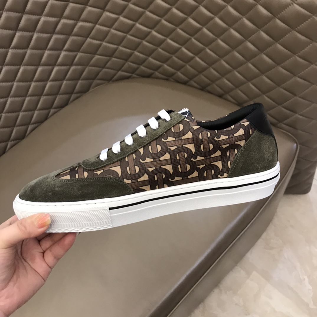 Burberry Perforated Check Sneaker 52 - vstockx