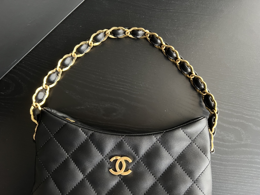 Handbag Chanel size 17.5cm24cm6 cm - vstockx