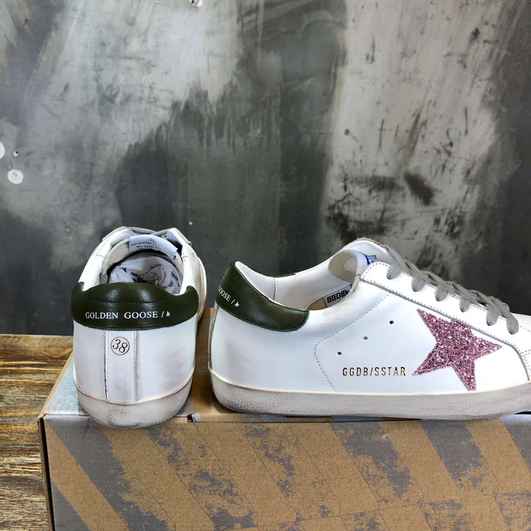 Golden Goose Superstar distressed-finish sneakers 11 - vstockx