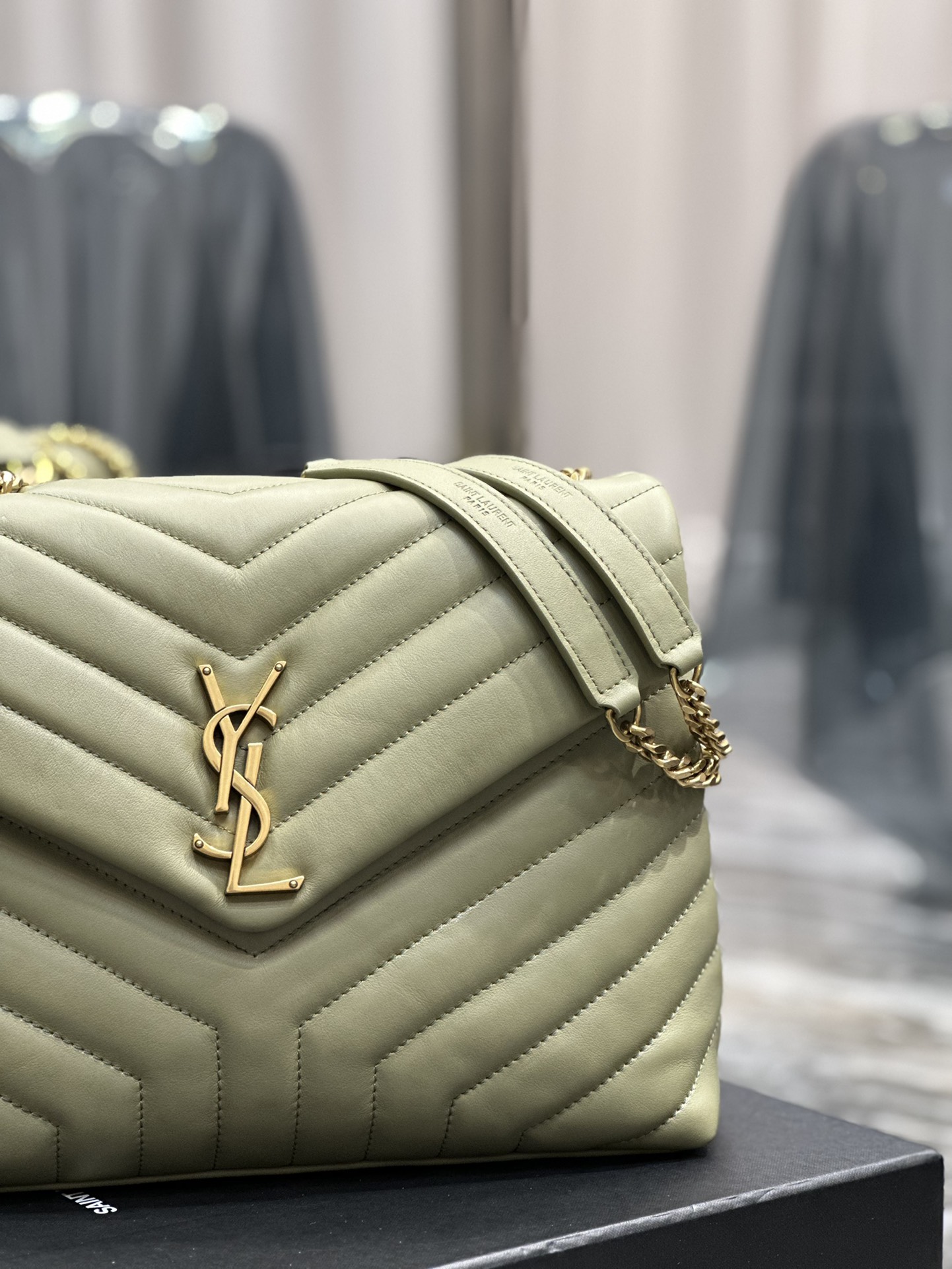 Handbags SAINT LAURENT 487216 size 32  22  11 cm - vstockx