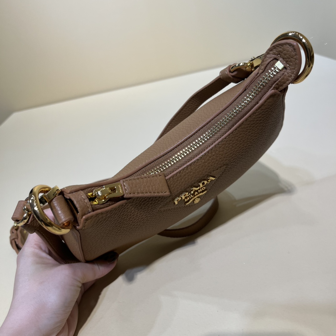 Handbags Prada 1BH193 size:24×18×6 cm - vstockx