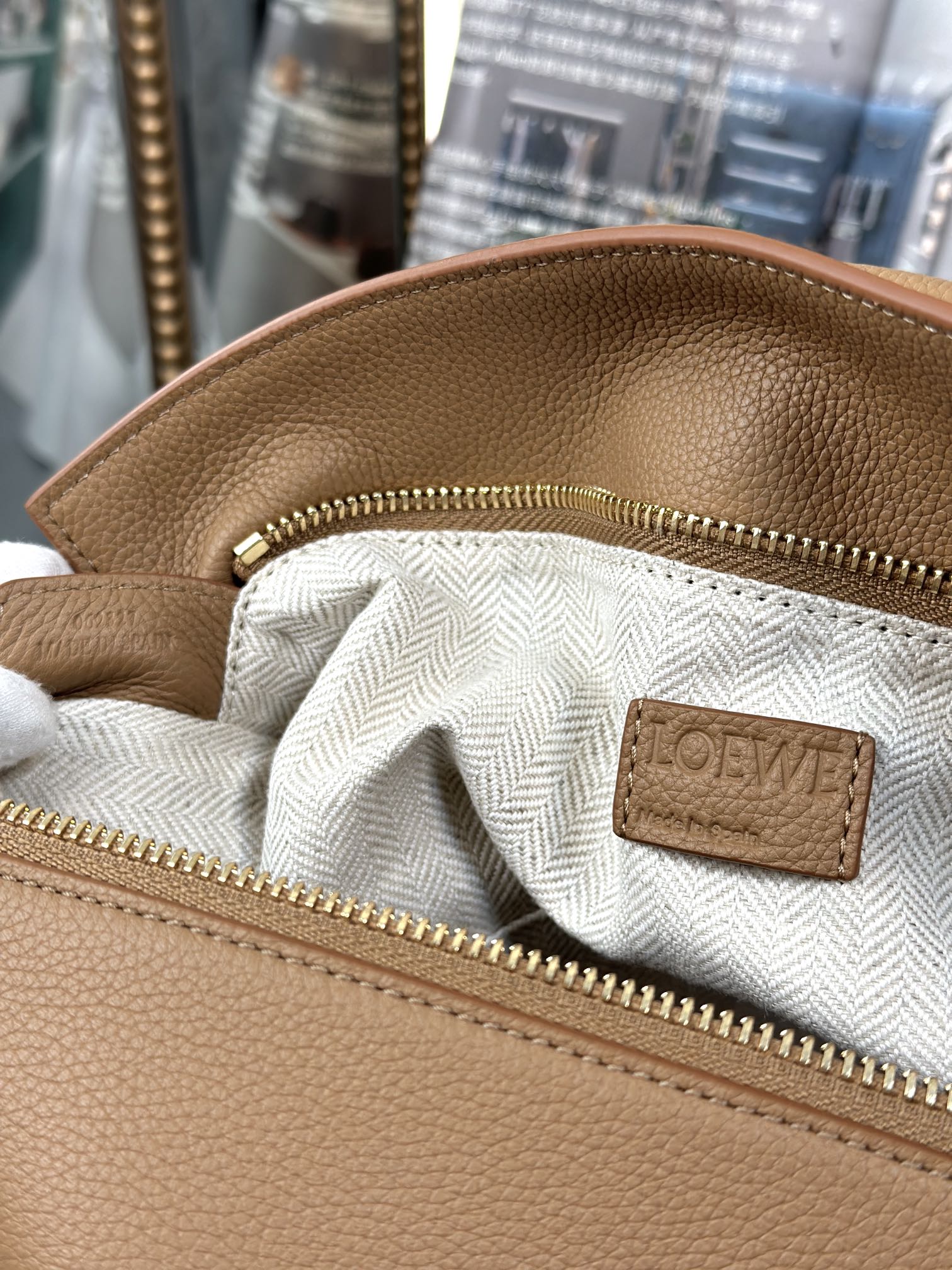 Handbags LOEWE   size:29-19.5-14 cm - vstockx