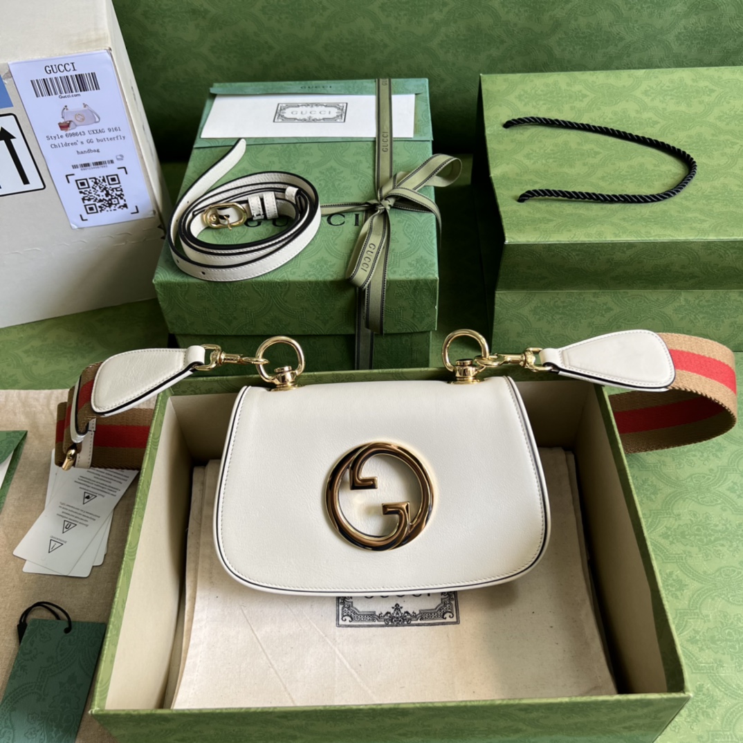 Handbag Gucci 698643 size 22*13*5.5 cm - vstockx