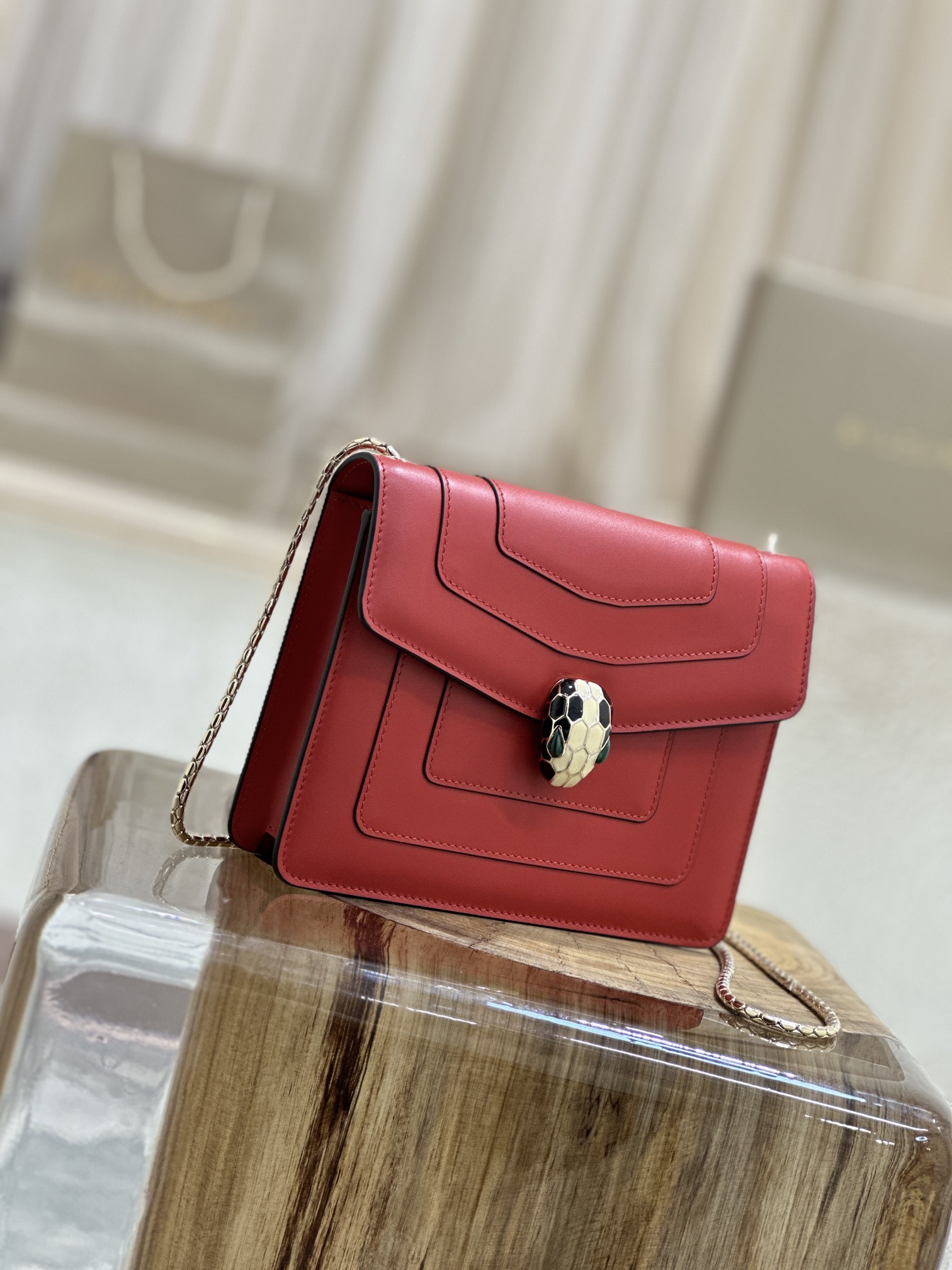 Handbags Bvlgari 35107 size:20*15*5 cm - vstockx