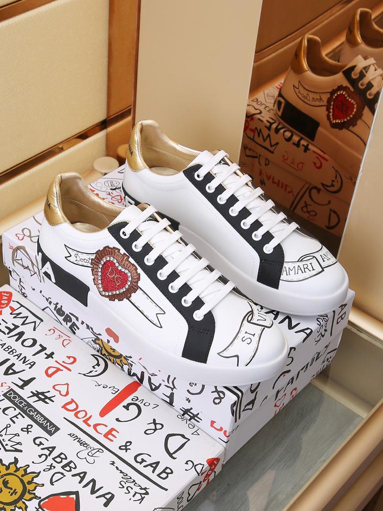 Dolce & Gabbana Low Tops Sneakers 142 - vstockx